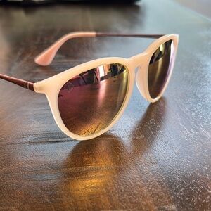 Blenders guava queen pink sunglasses